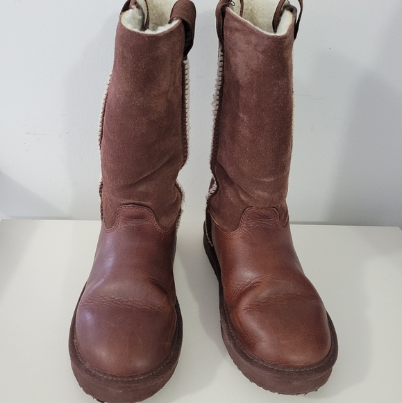 American Eagle Boots. Size 6 - Picture 2 of 6